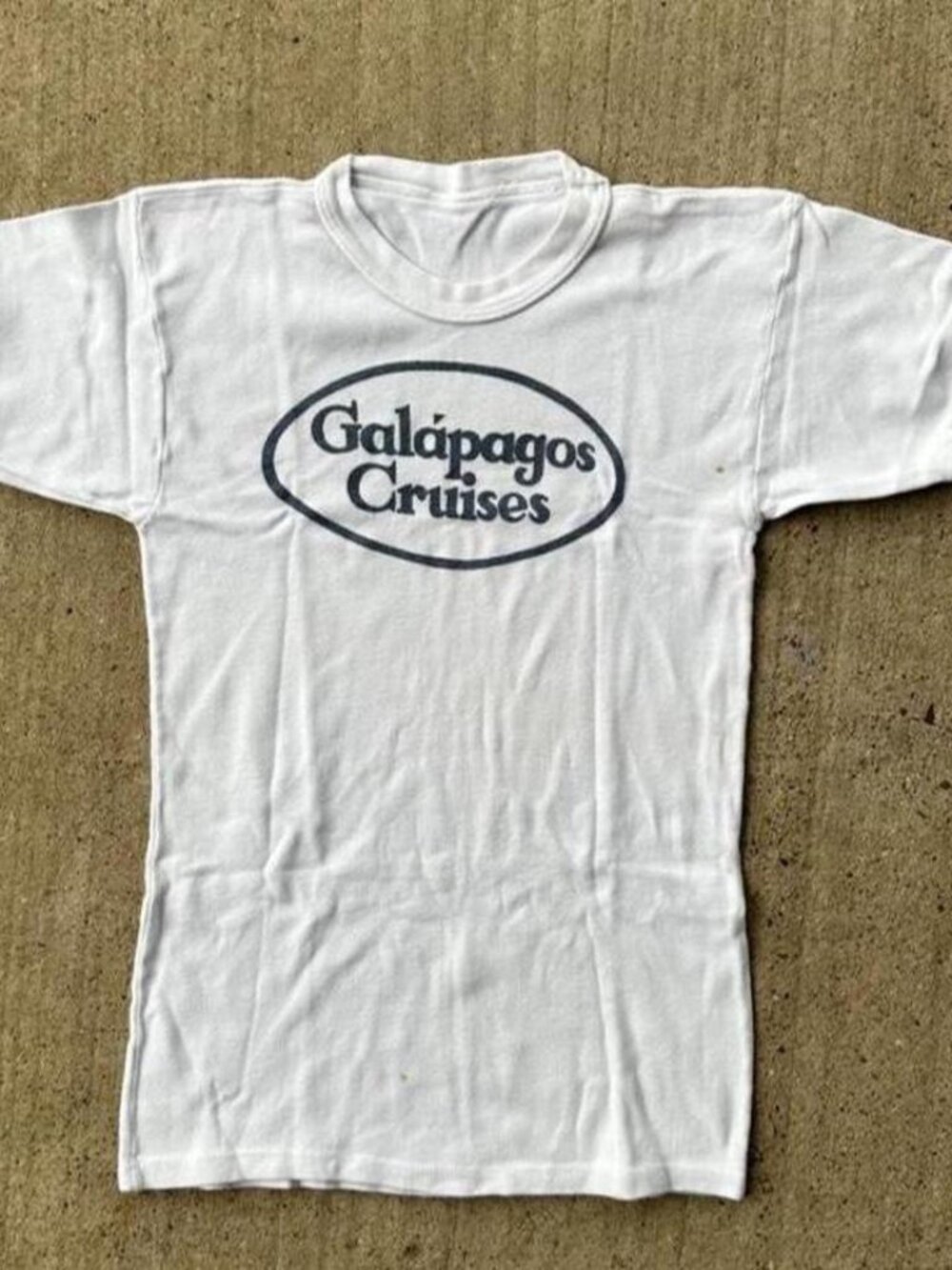 Vintage Galápagos Cruises tee